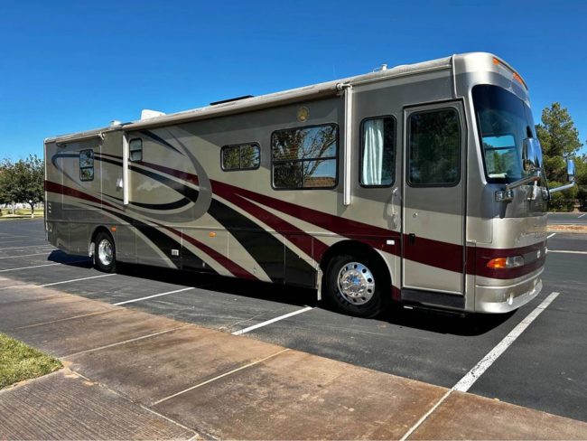 2003-alpine-38ft-coach-1