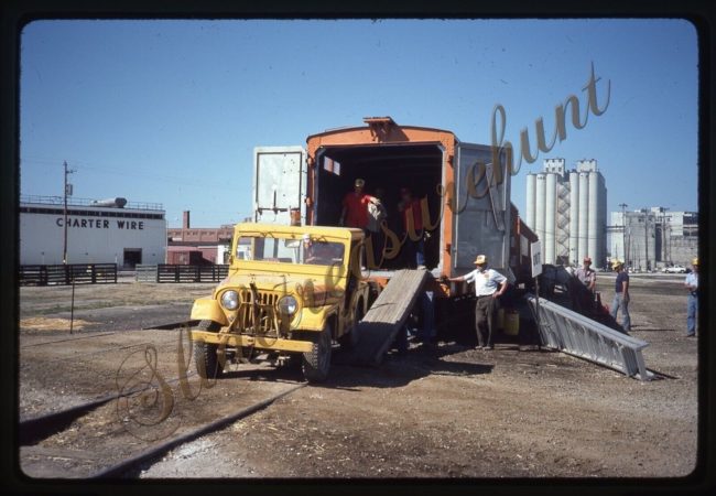 1980s-cj5-circus-wagon-train